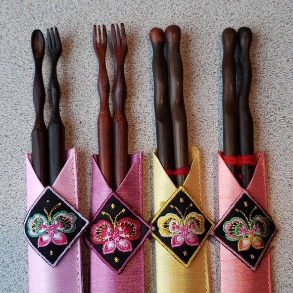 Wooden chopsticks - Picture 2 of 3